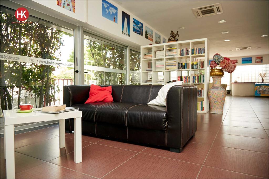 Hotel Residence Key Club มอนตัลโต ดิ กัสโตร ภายนอก รูปภาพ