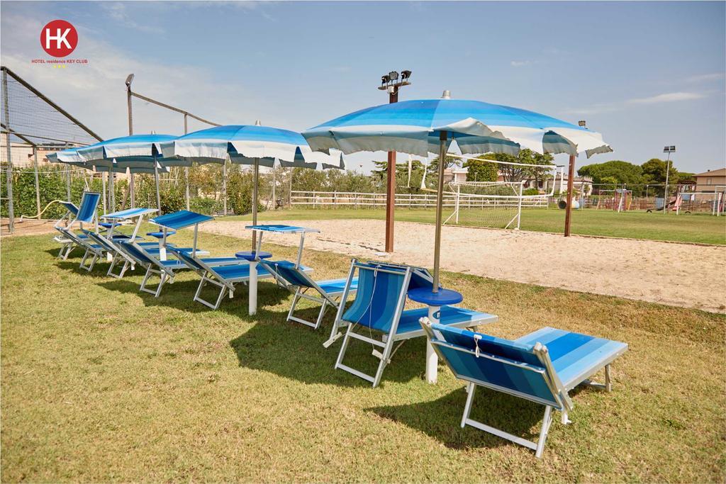 Hotel Residence Key Club มอนตัลโต ดิ กัสโตร ภายนอก รูปภาพ