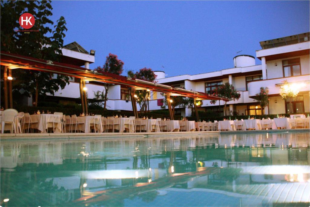 Hotel Residence Key Club มอนตัลโต ดิ กัสโตร ภายนอก รูปภาพ